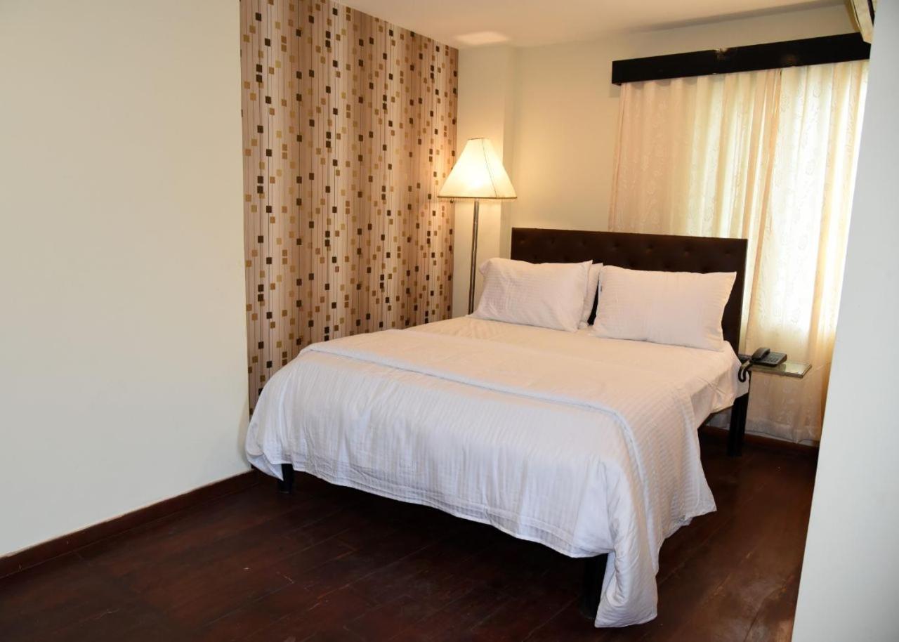 Creek Hotel - Panadzsi Kültér fotó